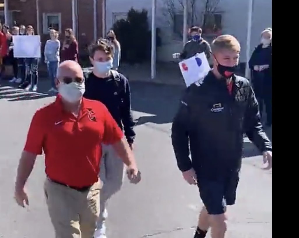 Socially distance safe send-off to State!!! Best of luck Wrestlers! <a href="/Jarhead5410/">Jacob King</a>  <a href="/DylanWinchell3/">Dylan Winchell</a>