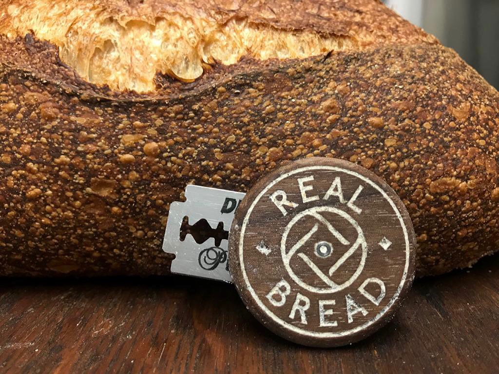 Loving our new lame.  Scores the dough like a hot knife through butter.  Part of the proceeds go to supporting @realbreadcampaign So it’s win-win!

#realbreadtakestime #noadditives #sourdough #botanicalbaking #artisanbakery #WD3 #rickmansworth