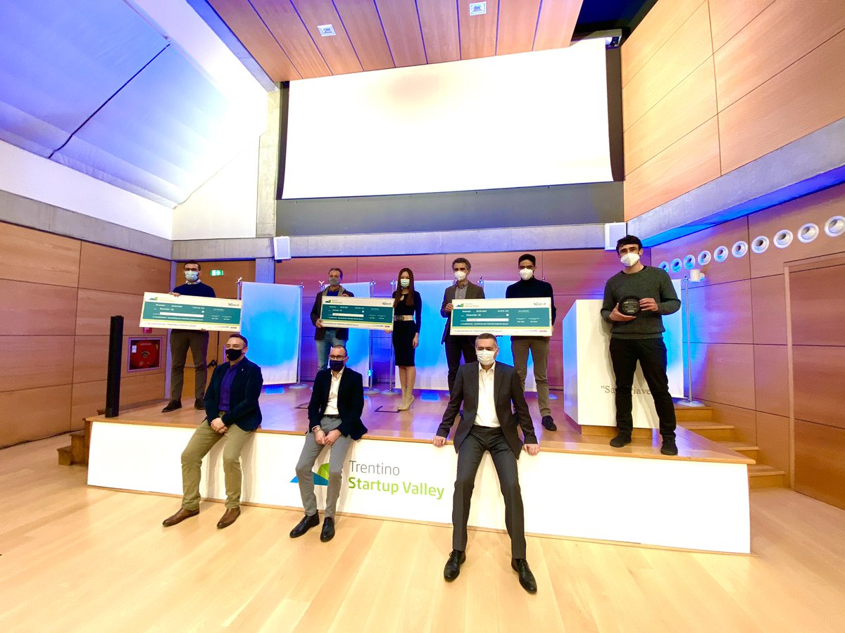 HIT_trentino's tweet photo. 📢 Trentino Startup Valley: vince il #DemoDay la startup #Detecta, avviata da Casiraghi e Romanel, ricercatori @CIBIO_UniTrento e il #ValidationDay la startup #TxC2 del matematico Lattisi e della ricercatrice  Kyeong @UniTrento_DISI https://t.co/cqDGdIARg4