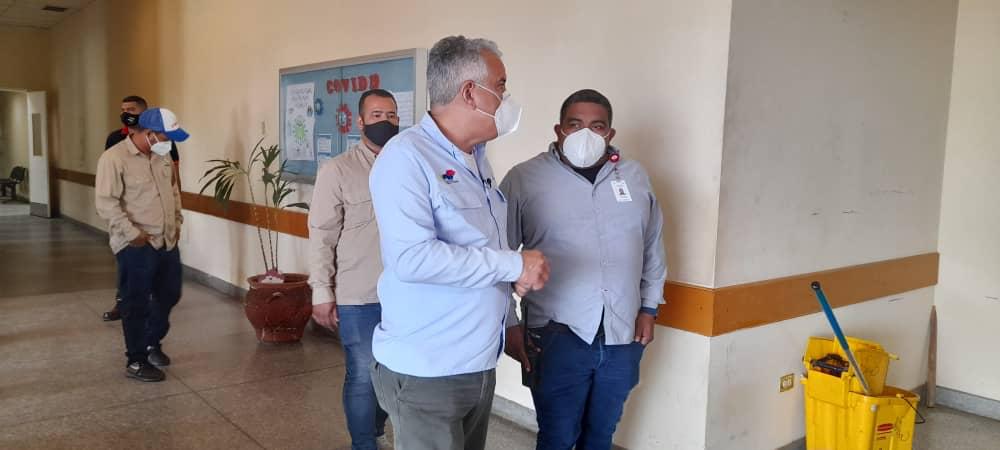 JoseRiveroPsuv's tweet photo. #25Feb Hoy seguimos nuestro #TrabajoVoluntario, acompañados del presidente de @Bauxilum_CVG, @ErnestoPsuv, visitamos el CDI Villa La Manga y el Hospital de Trauma y Soporte Vital en Guaiparo en San Félix. @NicolasMaduro @TareckPSUV @eduardopiate2 #ProducirEsVencer https://t.co/xQhJ2y2R83
