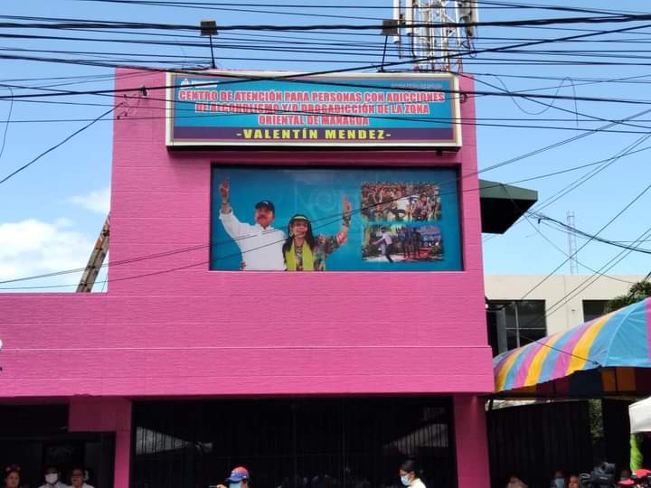 Normitapalaci's tweet photo. 💪#AMORANICARAGUA 
#25defebrero 🇳🇮Ministerio de Salud Inaugura el Centro de atención para personas con adicciones de alcoholismo y drogadicción de la zona oriental de #Managua "Valentín Méndez". https://t.co/hGqccDDKLV