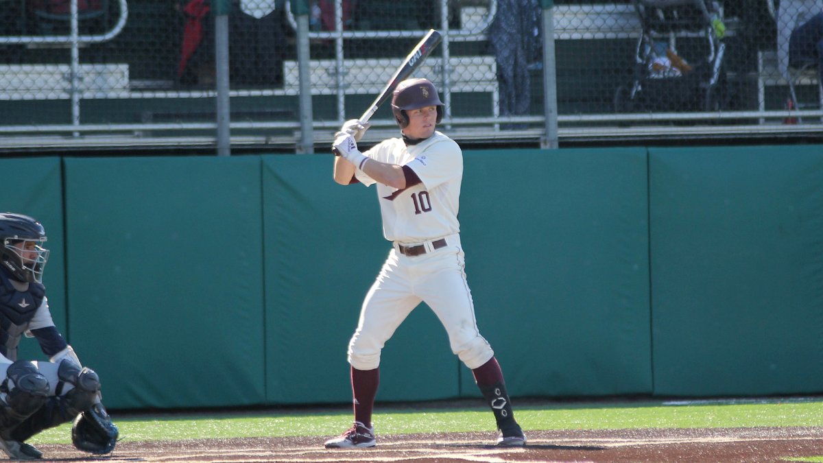 'Hey Siri, who leads #SunBeltBSB in RBI?' 🔊 'That would be @jt_thompo with 10. He is also 5th in the NCAA.' #EatEmUp