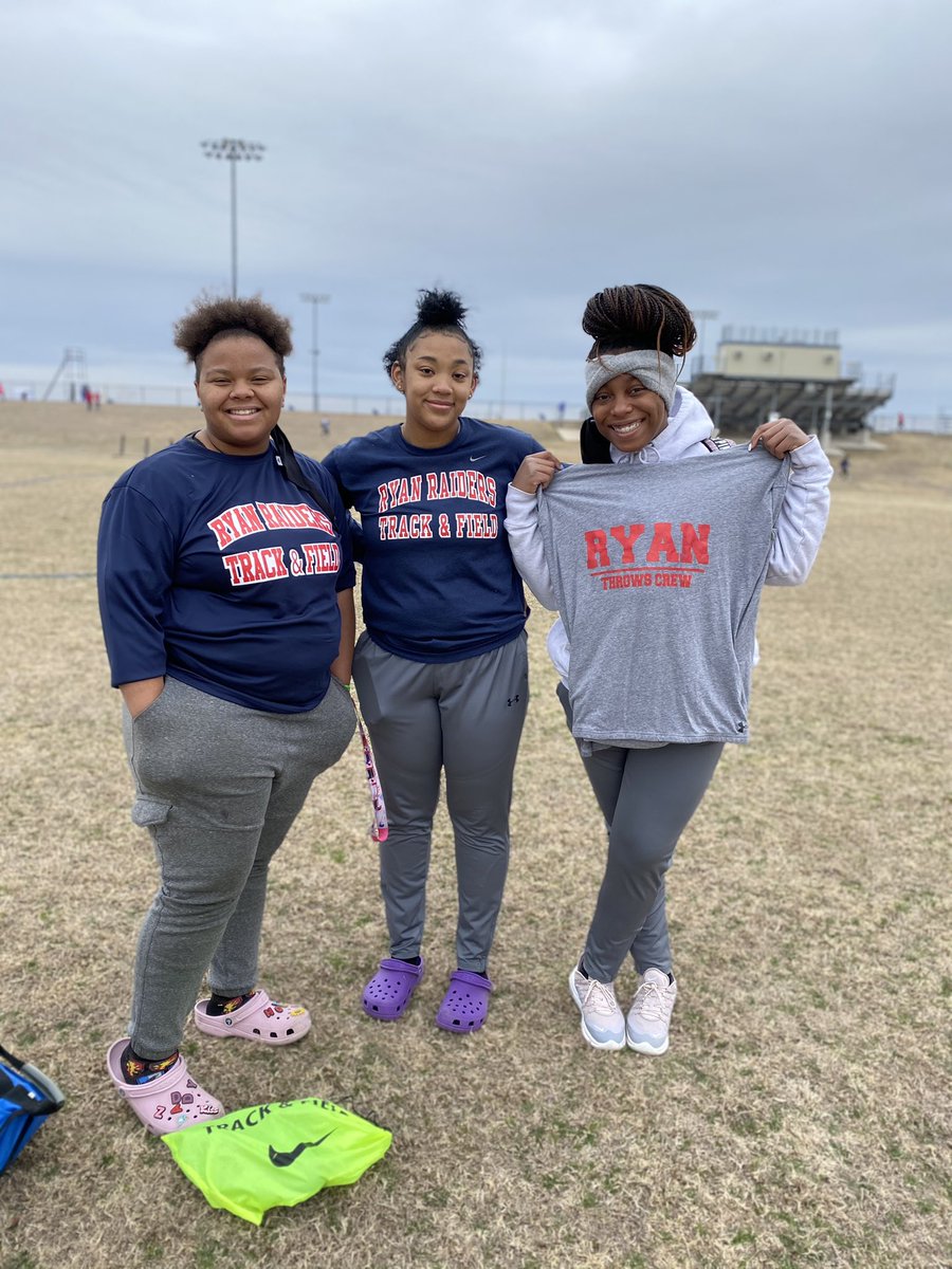coach_a_brown's tweet photo. These 3 KILLED IT today at the Varsity Decatur Track Meet!!! Took 2nd, 3rd and 5th in discus... 1st and 5th in shot put!!! 🥇🥈🥉🏅Great Job Ryleah, @kristina29price @_shian02 🥳 @RyanGirlsTrack1 https://t.co/TbjoT1hvlw
