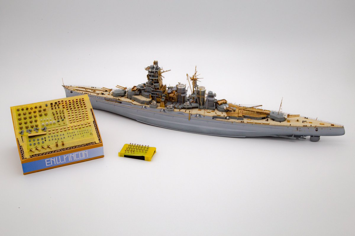 Frostli2000's tweet photo. 1/350戦艦金剛　塗装直前 https://t.co/fKLgrQcGoj