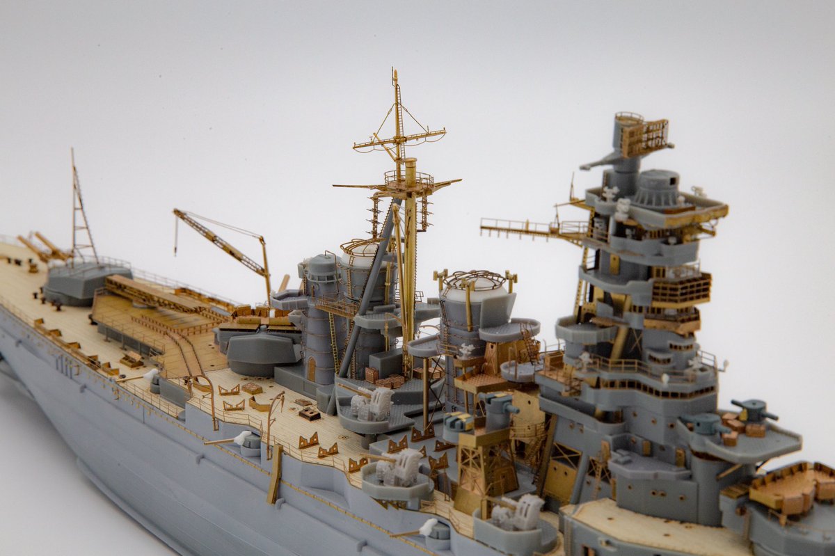 Frostli2000's tweet photo. 1/350戦艦金剛　塗装直前 https://t.co/fKLgrQcGoj