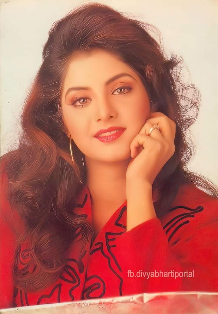 Happy Birthday Divya Bharti 25th Feb. May u get justice & May ur Soul rest in peace.
 