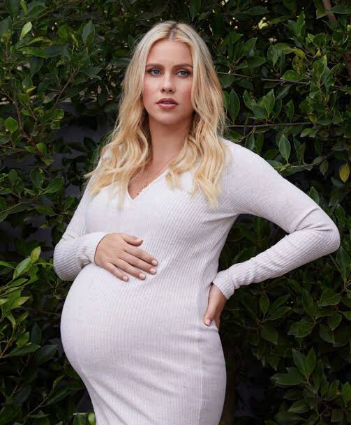 putioriginals's tweet photo. — INFIERNO PERSONAL, by Rebekah Mikaelson. 

  [@tvd_warbot, @Rebekah1001] https://t.co/u69WVnBKJ7