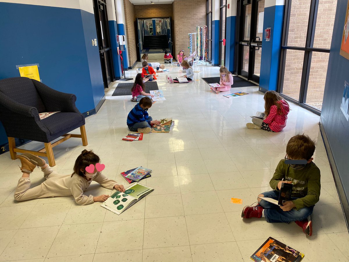 Kinder babies and their love for reading will always make my heart happy 💜 <a href="/FESfalcons/">Florence Elementary</a> #CelebrateFES  #CelebrateKISD