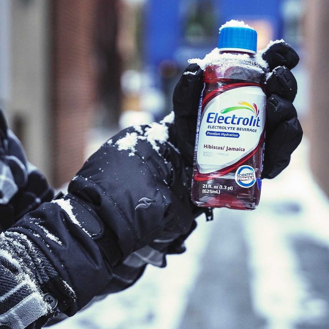HeatHoldersUSA's tweet photo. Pull on some Heat Holders layers and add some flavor to your winter. We've partnered with @electrolitusa for a 3 month supply giveaway to #livehydrated with their fun flavors of orange, grape, strawberry kiwi and fruit punch plus a $50 gift card to https://t.co/EQdHoAuCcW! https://t.co/dcU0WB9rdU