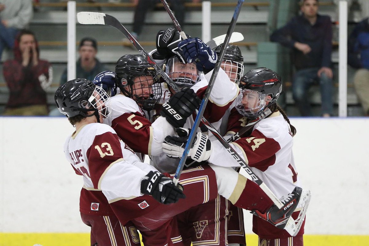 Viewmonthockey's tweet photo. On this day 2 years ago, February 25, 2019.
Your Vikings, were able to repeat as state champions. Giving Viewmont its first back to back win in program history! https://t.co/S27VwFi548