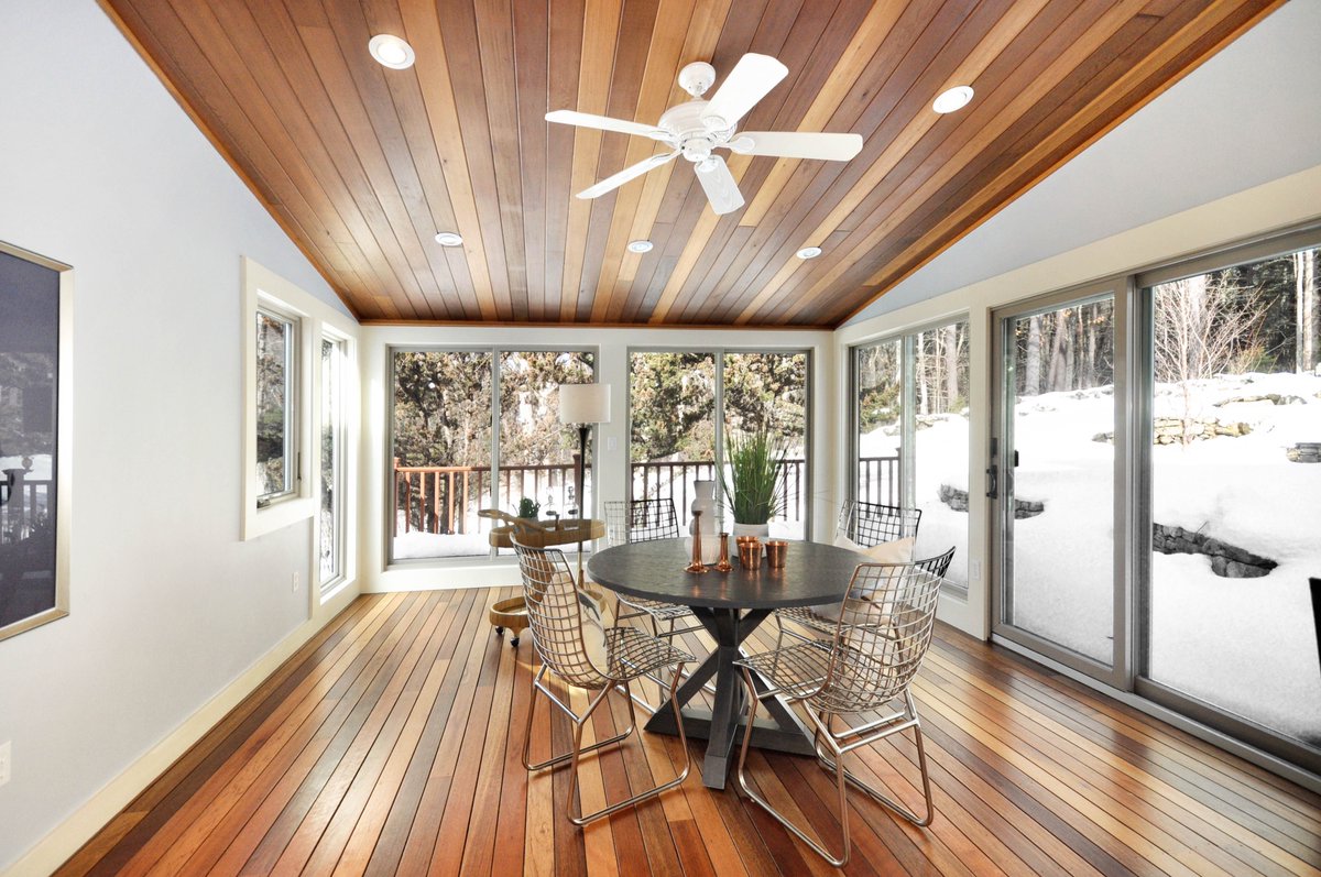 TheAttiasGroup's tweet photo. This exceptional 4 bedroom contemporary home has been meticulously cared for &amp; will be sure to take your breath away! The impressive architecture, natural sunlight, &amp; unique interior details are what make this house so special.

https://t.co/YaceId0kkI https://t.co/Os0NWKMmWt