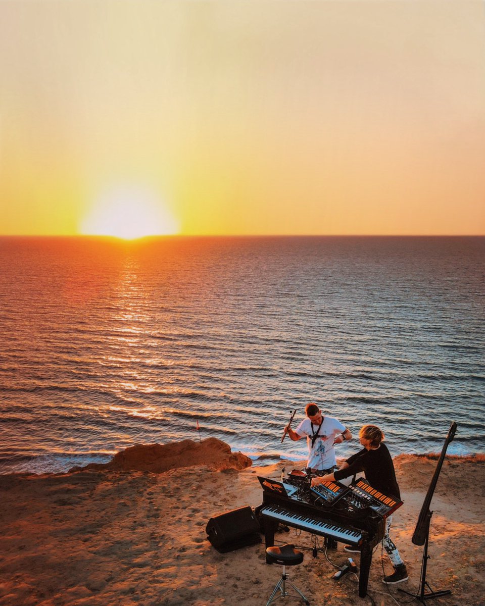 GoldFishLive's tweet photo. Beyond excited to share this live stream with you Saturday!
Filmed on the cliffs above our fav surf spot in San Diego, it’s gonna be something special. Get notified as it goes live here🧡
https://t.co/Hja7tITobd
#goldfishlive #sandiego #livestream 🎬@puremusic https://t.co/G0Ig6WVUBi