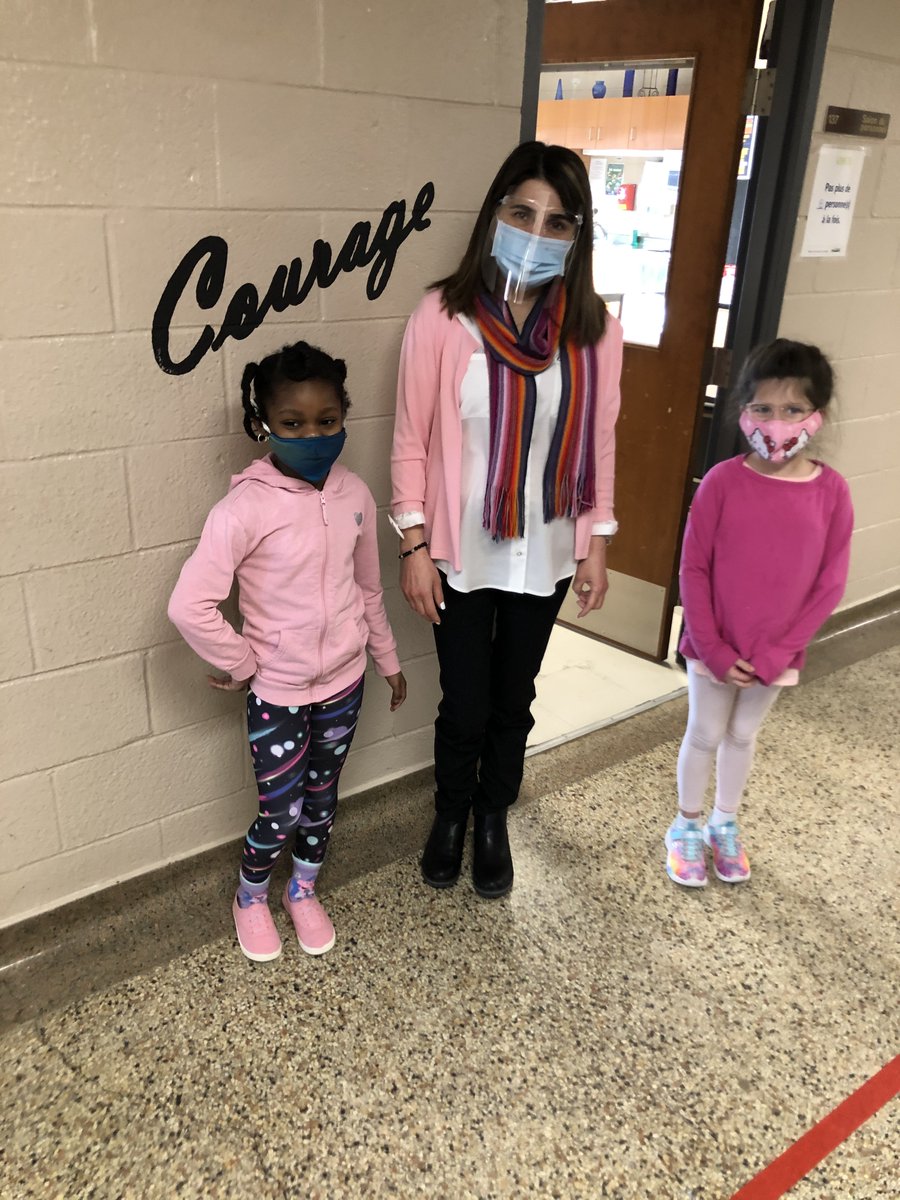 Pour la journée contre l'intimidation, les élèves et le personnel ont porté du rose afin de souligner l'importance de cette cause qui nous tient à coeur.