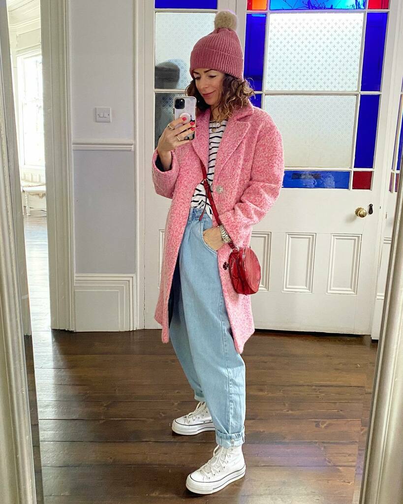 Karensostylish's tweet image. The classics: jeans, breton, Converse and a statement coat. Perfect for today’s beautiful weather.

#ootd #springstyle #statementcoat #pink #stylingthesouthwest #personalstylist #onlinestylist #bristolstylist #bristolpersonalstylist #casualstyle #everyda… instagr.am/p/CLudOLkjXOJ/