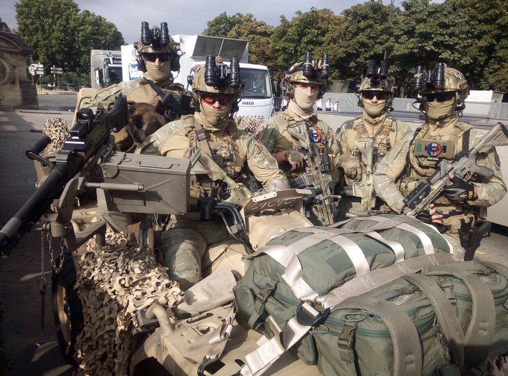 top_force's tweet photo. #COS Dans le RAIDS @RaidsMagazine n°416 Mars 2021 JMT @Defense137 y cause des vecteurs et matériels roulants des #Forces_Spéciales #VFS #VPS2 #VLFS #PLFS #Quad #VSPR #PLPP #Buggys de combat. https://t.co/4OVorxHQhs