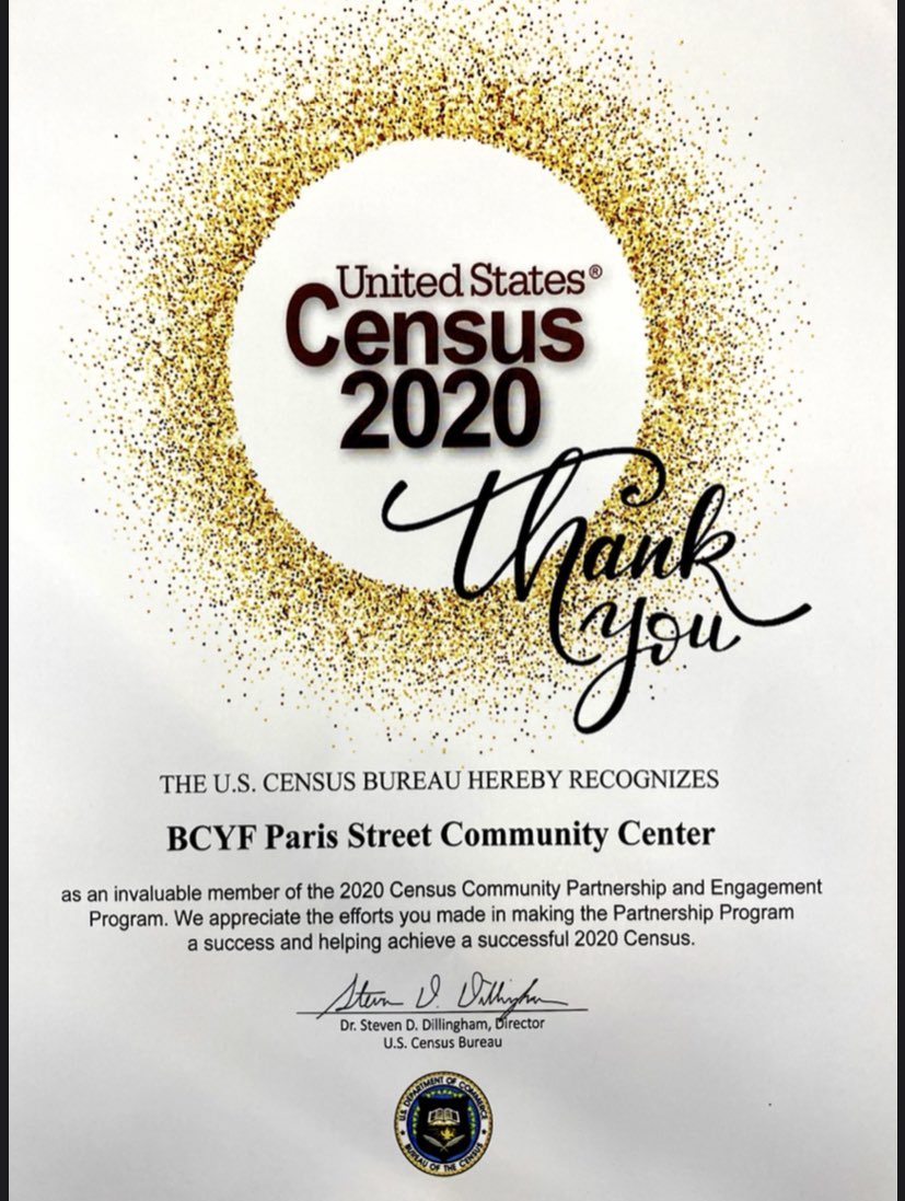 FoundationBCYF's tweet photo. Congrats are in order!

Earlier in the pandemic, the @uscensusbureau staff came to BCYF Paris Street on several occasions, sat outside, and worked with families that were picking up food to complete their household census. Today they were recognized for their efforts!
#WeAreBCYF https://t.co/85pedemPrO