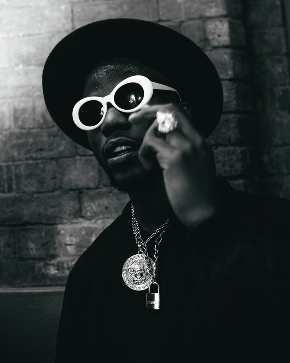 innanetwav's tweet photo. Tune in to @Yfm tonight for the premiere of #NOBODYREALLYSAFE by @senseisouthside and @ReasonHD ... hosted by @OG_Samke and @DjZanD
on #SAHIPHOPLIVE let's get it ๐๐๐
https://t.co/kOspbtt96q https://t.co/s4YgZ33TqG