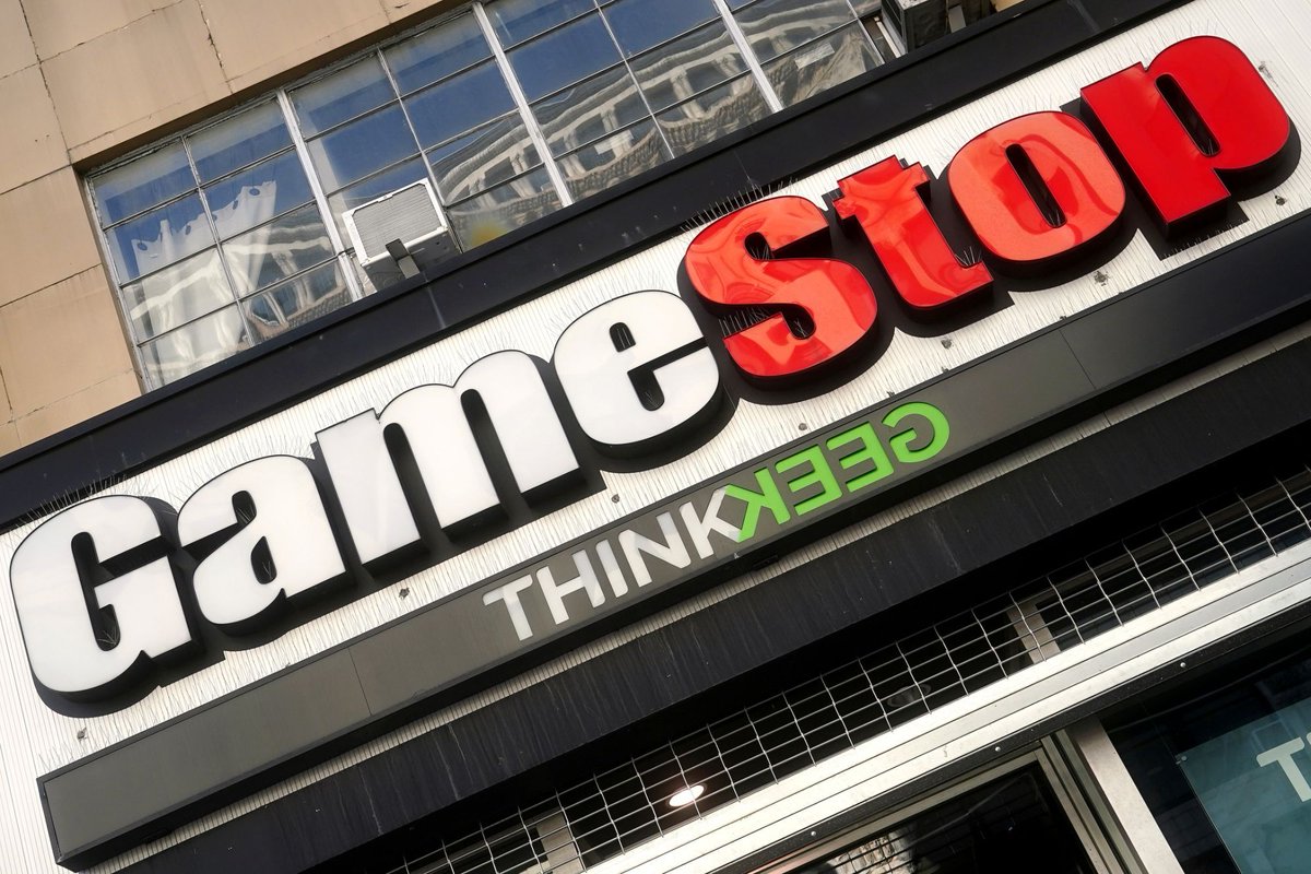 4 tips for traders who want to leap into GameStop, other 'meme' stocks yhoo.it/3srIAxR by <a href="/BrianSozzi/">Brian Sozzi</a>