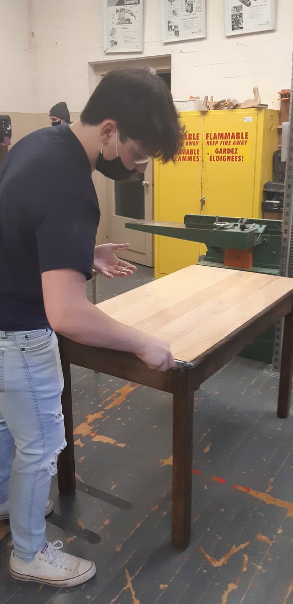 annegray23's tweet photo. @GEDSB #SCS # Mr.Ernst construction. Reuse and recycle.  These students made old stuff look new. Will be reused within the building. Great job guys. https://t.co/I2nNl7SDvk