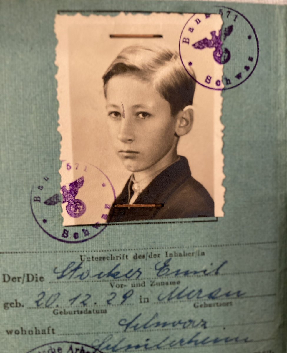 Emil Stocker aveva  11 anni quando da #merano venne spedito in Germania e inquadrato nella hitlerjugend. Dopo la guerra si è arruolato nella #LegioneStraniera. Ha combattuto 4 anni in Vietnam. La sua storia nel libro #soldatidisventura amzn.to/37c7Y2F
