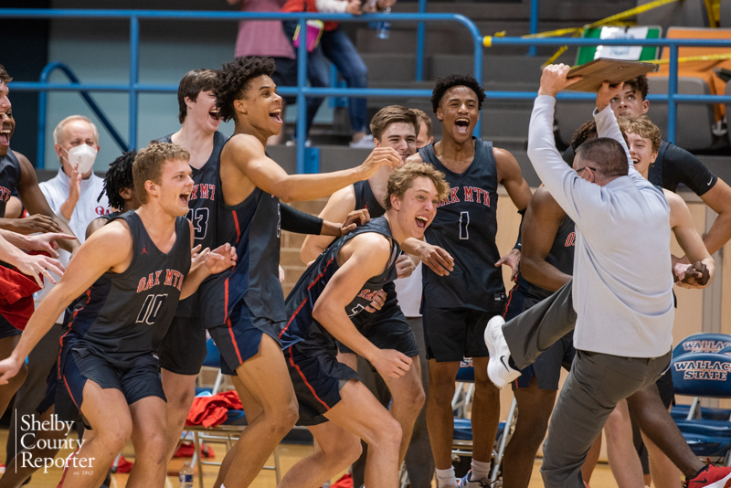 AlecEtheredgeSC's tweet photo. Oak Mountain makes school history once again and makes the Final Four in back-to-back years. It's crazy that the Eagles had never been that far going into last year. This team expected it and it showed today. 

Story/Photos: https://t.co/qimGvzzGx0 https://t.co/6RqdYgZtSJ