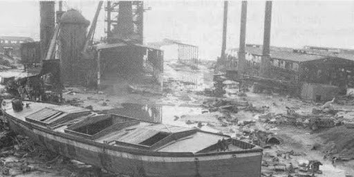 CatastSite's tweet photo. On May 22, 1960, near Valdivia, Chile, an earthquake of magnitude 9.5 (Mw) occurred, it is the largest earthquake recorded worldwide since the instrumental record exists. This earthquake caused a tsunami of which a wave train was registered with periods of approximately 30 min. https://t.co/PmN5ccoen7
