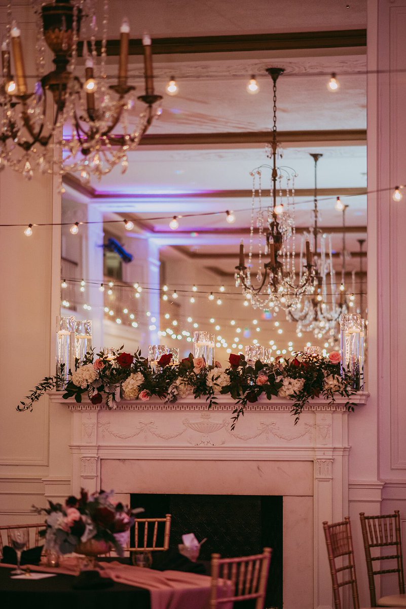 BloggerCourtney's tweet photo. I just want to live in this magic forever. So thankful that this was ours✨ https://t.co/b1ww4RbCnp