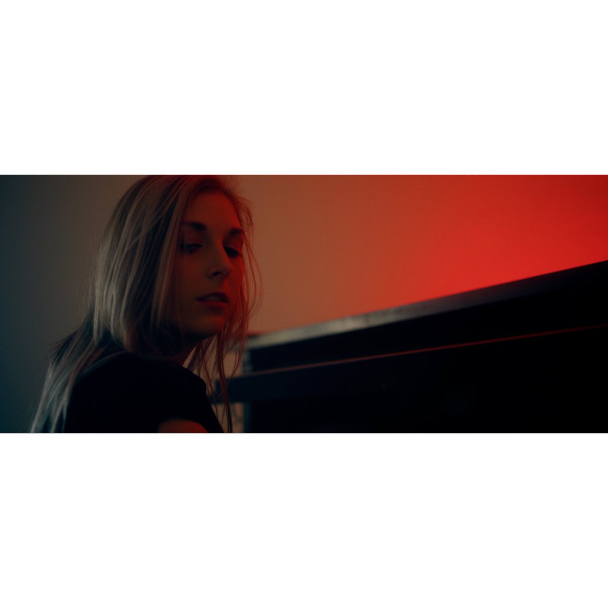 ryanminton's tweet photo. #cinematography and #colorgrading I did for a music video https://t.co/8wYiMMPrQq