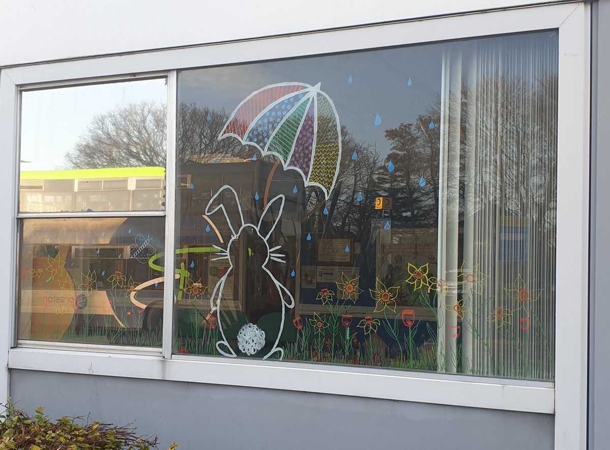 Sister_Nic's tweet photo. Children's Clinic Spring window decor looks amazing @LancsHospPaeds. Thank you so much Emily @LPlayteam I'm sure it was bring all the visiting children and families smile 🐰🐌🌼 https://t.co/I0dbG1iISp