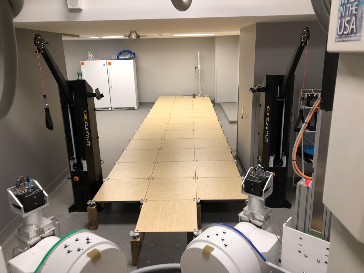SkelObsLab's tweet image. Very excited about our new installation - 1080 Quantums. Allows us to specify velocity, force, and differential loads for concentric and eccentric contractions for upper and lower extremity research! Also nice to be in the lab again with @ErinLeeQU @mgawheatley and @weltelauren!
