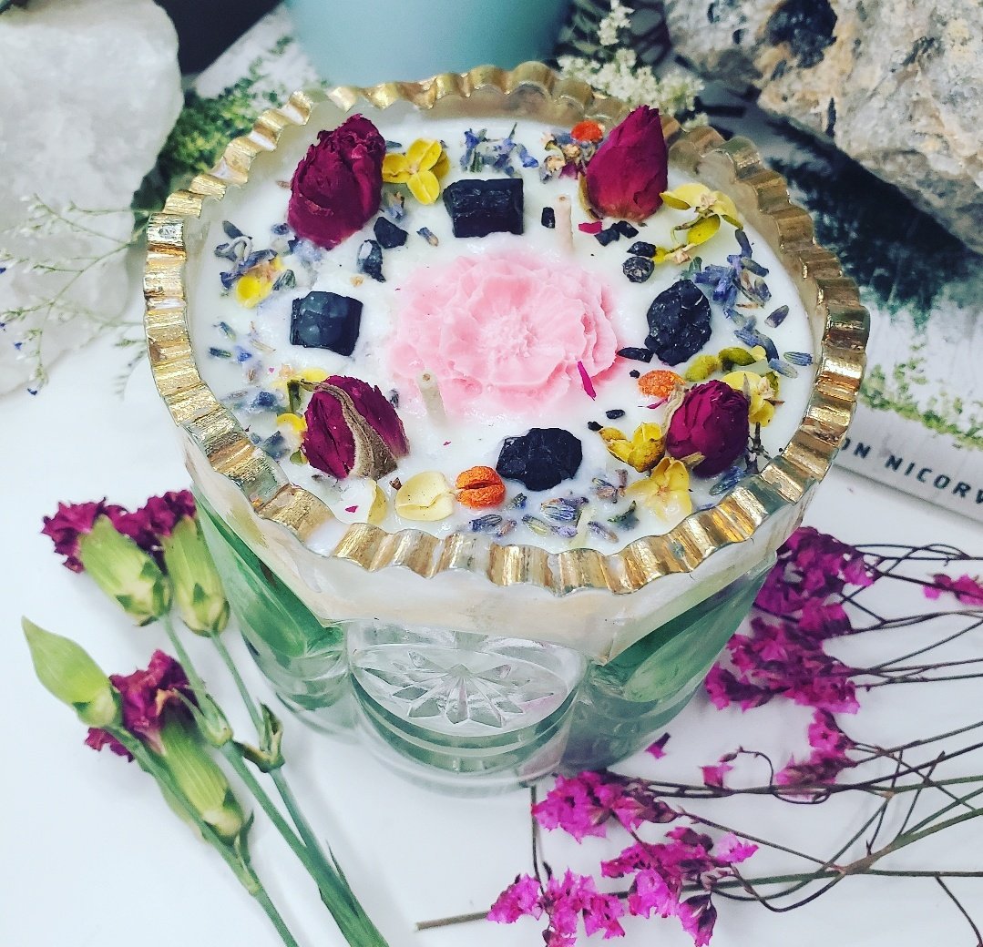 Alchinme's tweet photo. AHHH BIRTHDAY UPDATE IS LIVE!!!!! a reminder everyone who orders today-Sunday will get a free match striker bottles plus a chance of a free mini candle as well as my thank you for all of your love and support! https://t.co/gPkYeopfJ9