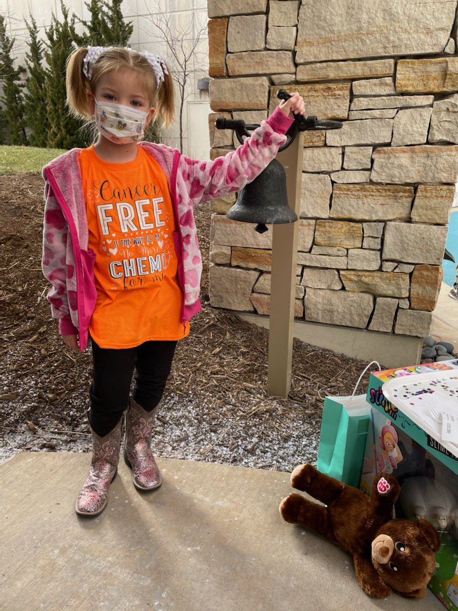 Attended a No ‘Mo Chemo party for sweet Olivia today at <a href="/MercySGF/">Mercy Springfield</a>  The bell she rang to celebrate was donated by a generous donor through the Mercy Health Foundation Springfield! #cancerfree