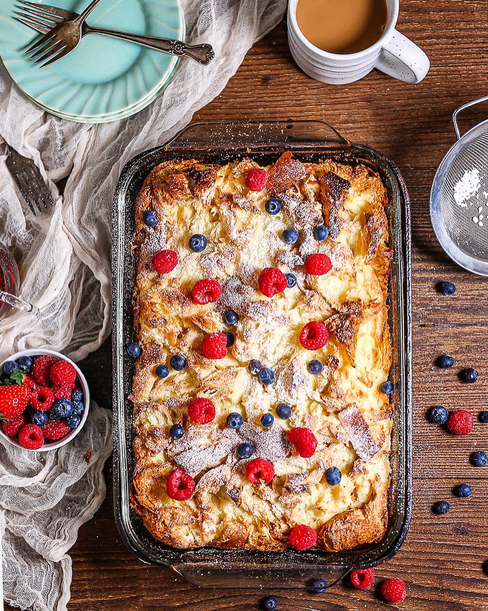 should_make's tweet photo. Is it the weekend yet? I’m thinking of breaking up our normal routine with a special weekend brunch. Baked challah French toast can be put together in minutes and is just the right amount of decadent. Recipe is new on the blog! https://t.co/9ykiNoNG9t