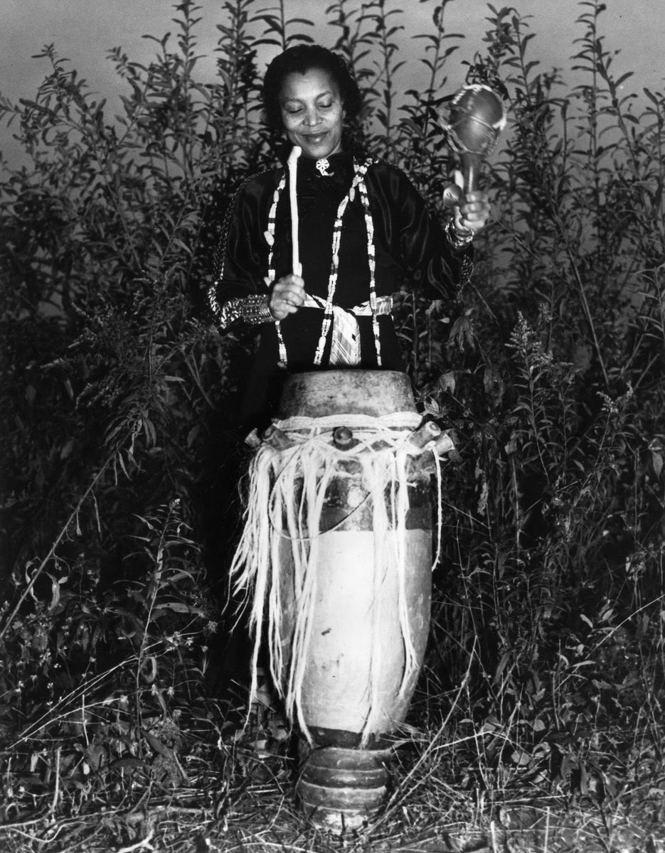 jasminprix's tweet photo. “Research is formalized curiosity.” —Zora Neale Hurston https://t.co/SnDGiJCqpx