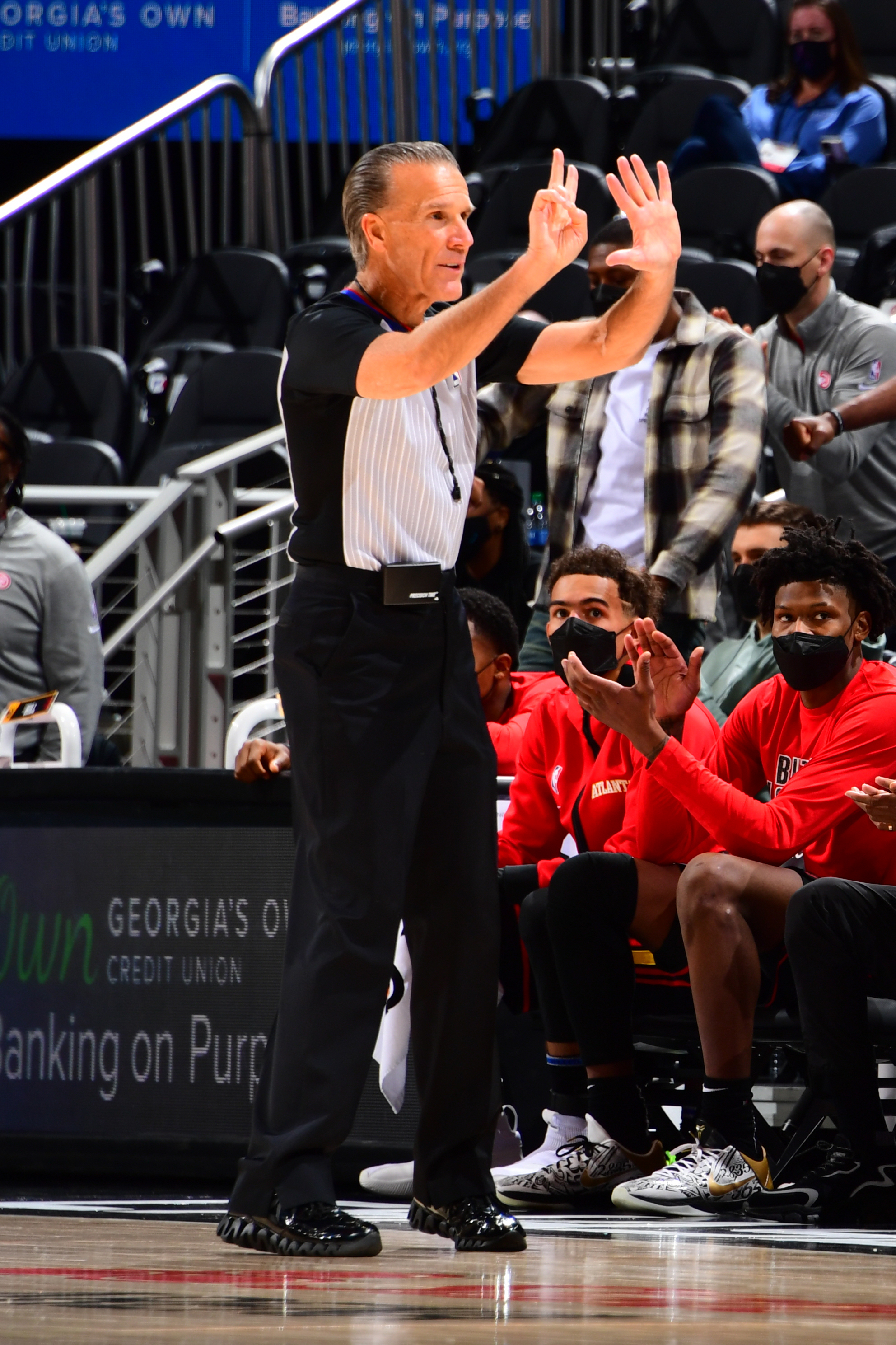 Nba hotsell referee shoes