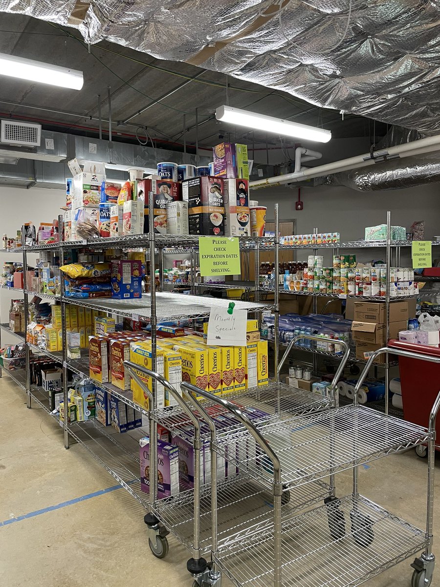 Meal kits drop off day for 60 families in need. #wearedgn <a href="/DGNStuCo/">DGN Student Council</a>