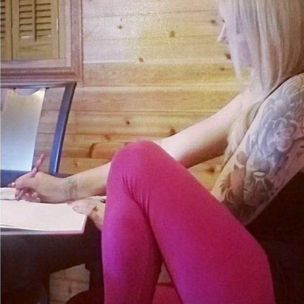 Not2DayNancy (@not2daynancy) on Twitter photo "Isn’t that enough? An image on a screen that makes you want for more? Not in a way that makes you feel jealous or unfulfilled – only in a way that inspires and motivates you to kick ass and keep going!"
Want to keep reading? 👇
not2daynancy741997290.wordpress.com/blog/
#not2daynancy #blog #fyi "Isn’t that enough? An image on a screen that makes you want for more? Not in a way that makes you feel jealous or unfulfilled – only in a way that inspires and motivates you to kick ass and keep going!"
Want to keep reading? 👇
not2daynancy741997290.wordpress.com/blog/
#not2daynancy #blog #fyi