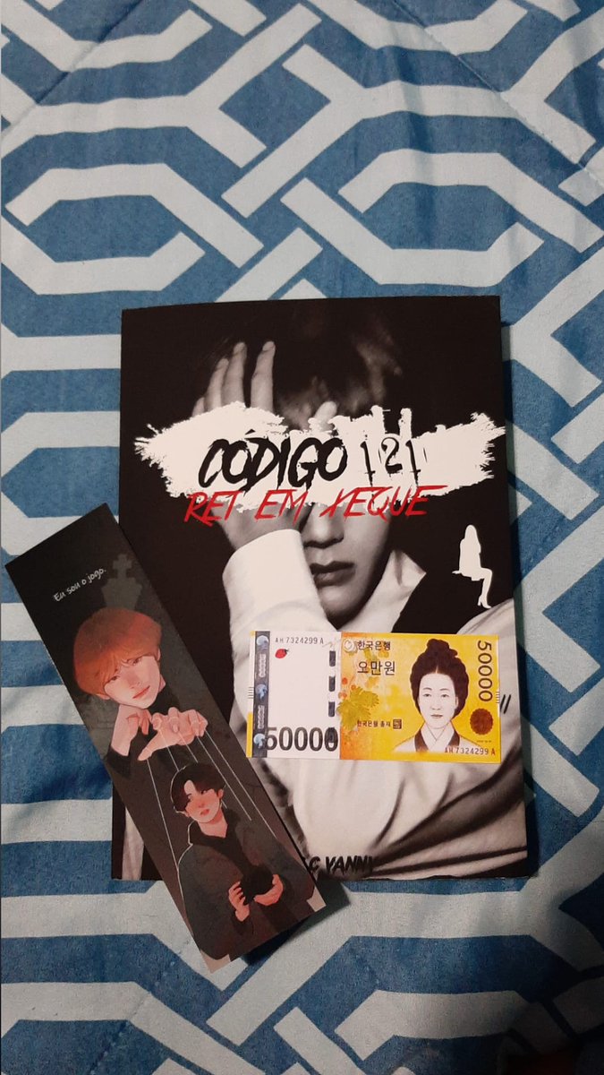 guukstars's tweet photo. meu bebê finalmente chegou, eu estão tão feliz, não sei nem como explicar, AAAAAAAAAAAAAA, obrigada @taemutuals você tem meu coração 🥺🤚💜
#Codigo121LIVRO https://t.co/V80iDsfzBr