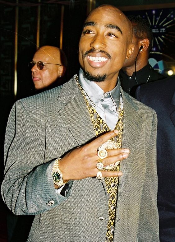 fusetv's tweet photo. Today on #FuseXL MAIN STAGE, watch: #BeforeIWake 🎤
This film takes a look back on #Tupac's final years through the eyes of Rap legends, his bodyguard, and more.
#NowPlaying at 4P ET on @PlutoTV 🌟 CELEBRITY 🌟 : https://t.co/olfHb7i0le https://t.co/5y2Ur2LXqR