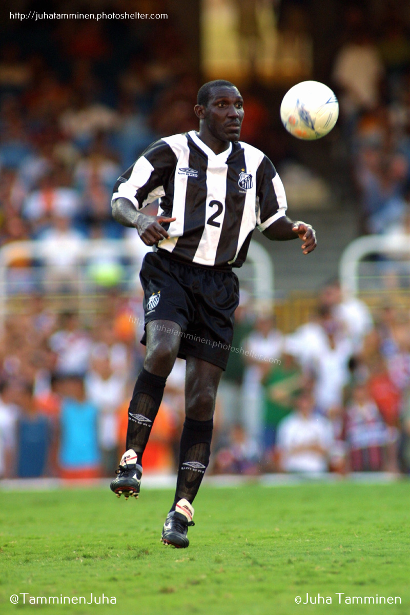 TamminenJuha's tweet photo. Odvan Gomes da Silva, Santos FC, 16 de março de 2002 no Maracanã. #Odvan #SantosFC @SantosFC @fcribeiro1 @blogdotubarao https://t.co/lX5UJ55EfF