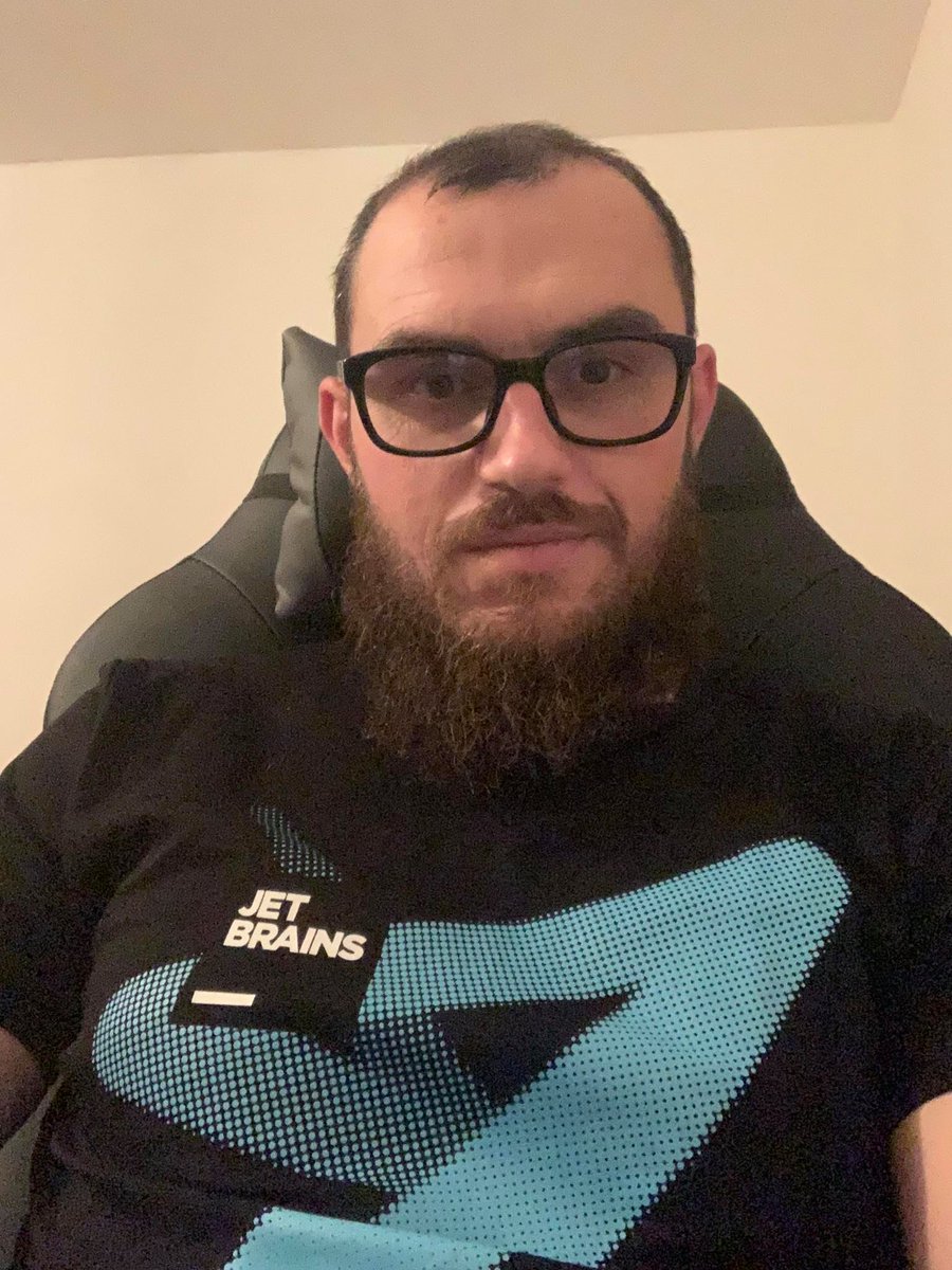 andrei_maftei28's tweet photo. Got my T-shirt today from @JetBrains_Edu. Thanks again #Hyperskill and #HourOfCode https://t.co/eYLeC2SGZj