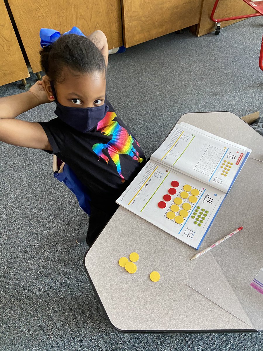 sullivanK102's tweet image. It was a great math lesson today using our new counters to represent teen numbers. Thank you @se_d124 and @MrsKasprowicz for your help with this resource! #GoMath #D124achieve