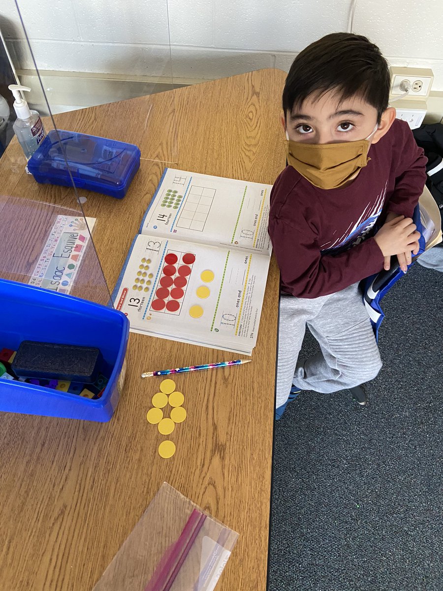 sullivanK102's tweet image. It was a great math lesson today using our new counters to represent teen numbers. Thank you @se_d124 and @MrsKasprowicz for your help with this resource! #GoMath #D124achieve