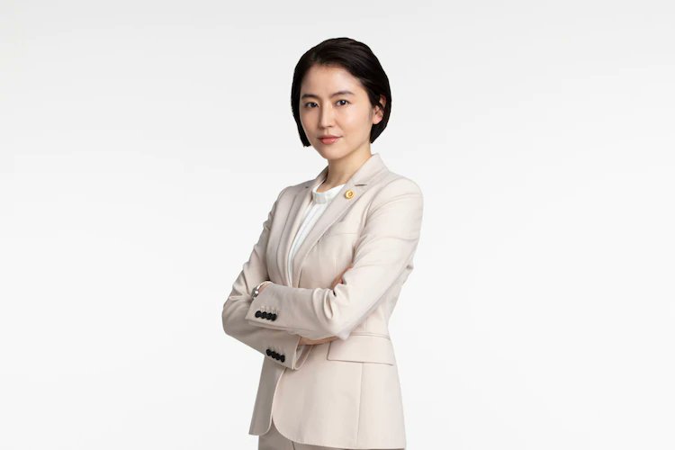 unleashthegeek's tweet photo. Nagasawa Masami reprises role as Mizuno Naomi in Season 2 of Dragon Zakura. Together with her former teacher Sakuragi Kenji, they will guide a new generation of high school students. Airs on TBS, Sundays at 9pm, from April. https://t.co/rLykFsdpq1