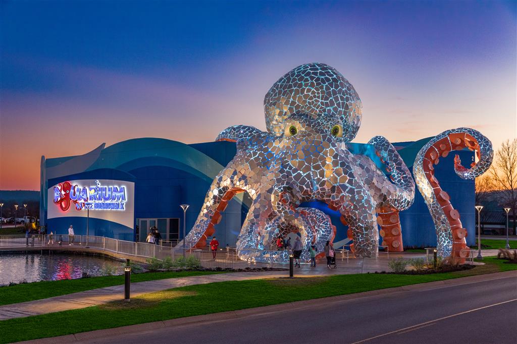 ThorburnAssoc's tweet photo. https://t.co/B7OJxtiFp3

Thank you PGAV team for letting Thorburn Associates be part of this great project. Acoustical, Audiovisual, Digital Signage! If you ever get a chance to go by - The Octopus Eyes move, part of the video system! https://t.co/QkWPkKtaNP