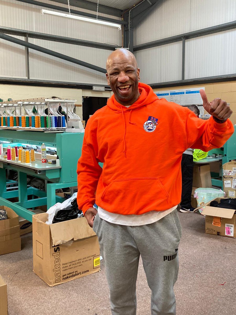 marvellous_77's tweet photo. HAVE A LOOK AT MY  NEW RANGE OF AMAZING MERCHANDISE... IF YOU ARE INTERESTED CLICK ON THE LINK TO PURCHASE 👉🏽 https://t.co/h44UyW2tol ....KEEP BELIEVING👍🏽😁👏🏽😆💙🐻🧡🐻💙🐻🧡 https://t.co/UlgWgrcs3O