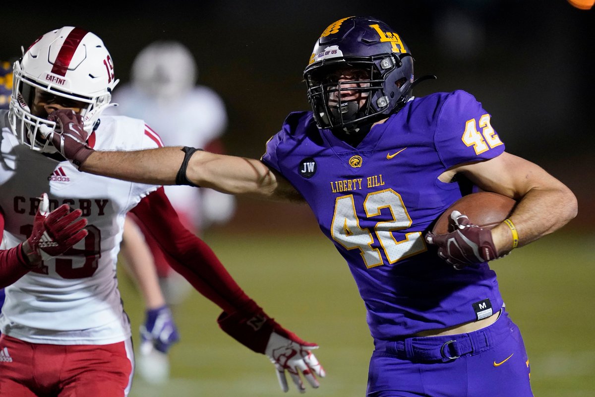 Rickyprep's tweet image. Among the Class 5A All-State football honors selected by Texas Sports Writers Assoc.: @kwalkcoach  Kent Walker @LibertyHillHS  is co-Coach of the Year. @ryderh4 of @CedarParkFB first team QB, Blake Simpson of Liberty Hill first team RB. Congrats from @statesman #centexpreps