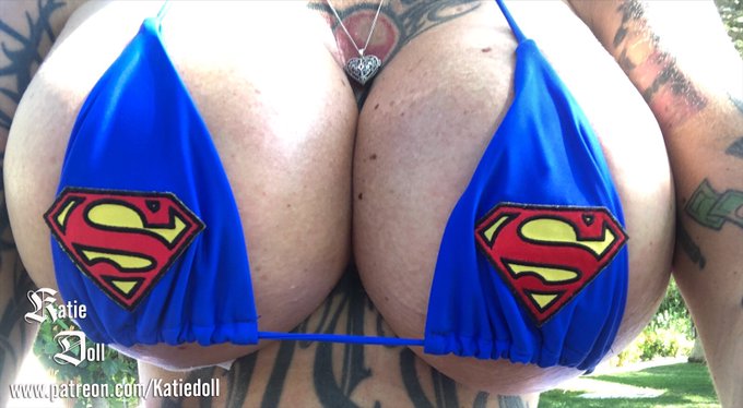 Katie Doll Plastic's pics and videos - EvGnVn4XYAEoqIT jpg:small