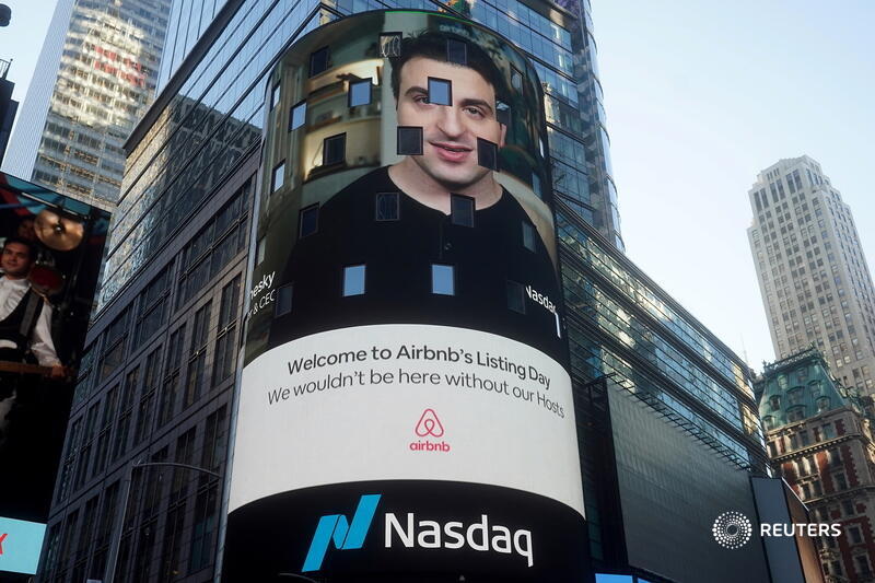 The home-sharing app’s quarterly revenue fell 22%, yet still beat rivals. Airbnb’s first results as a listed company show an already solid business. Many startups taking the blank-check route won’t go through their growing pains in private, says @GinaChon. https://t.co/m57qfNFNlx https://t.co/QSNquYIbB8