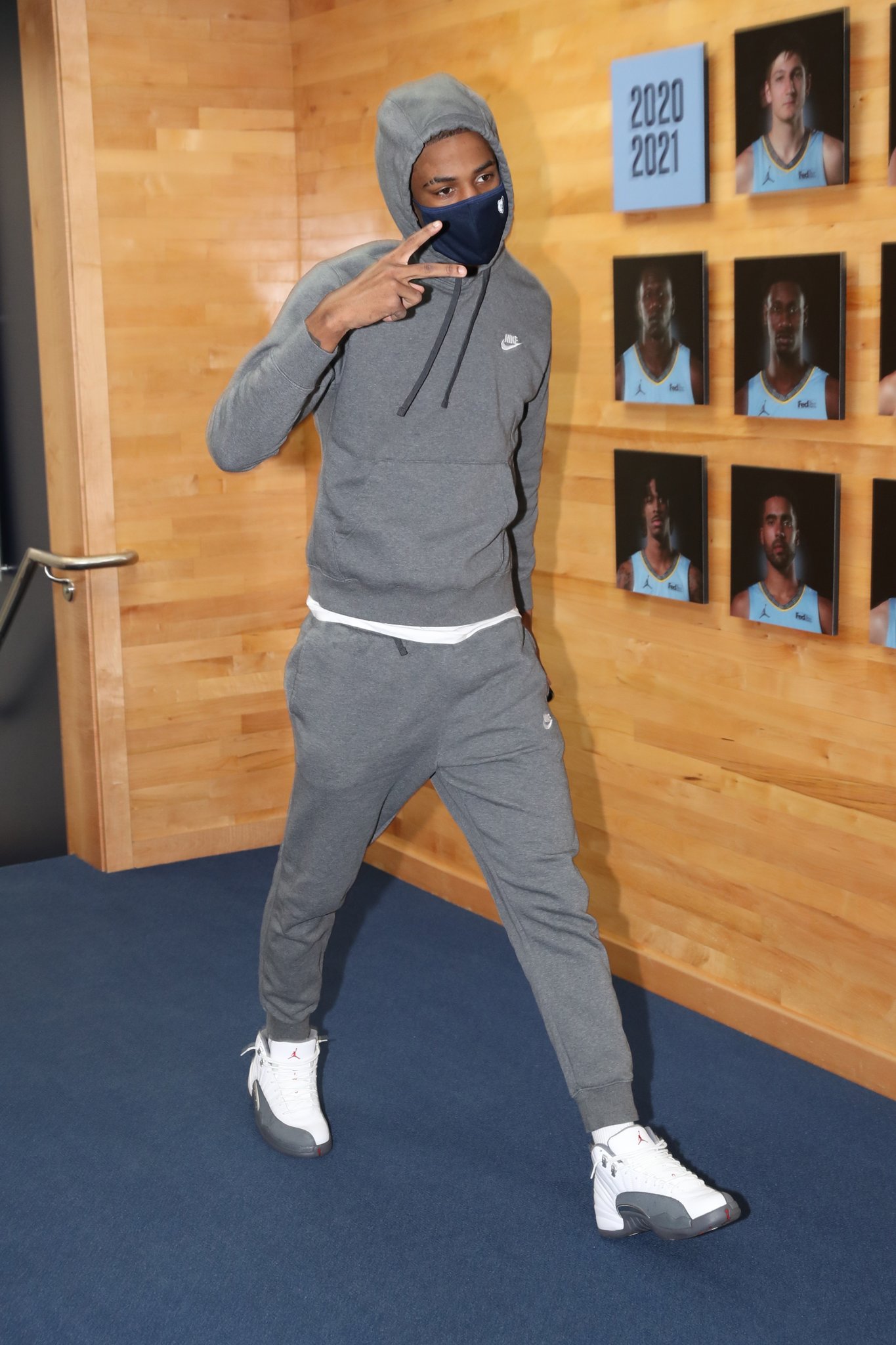 Nike Basketball on X: Two months into 2021, and @JaMorant is coming in hot  with the color-coordinated sweatsuits. Which look is your favorite? Get  Ja's look. Peace Signs Not Included.    /